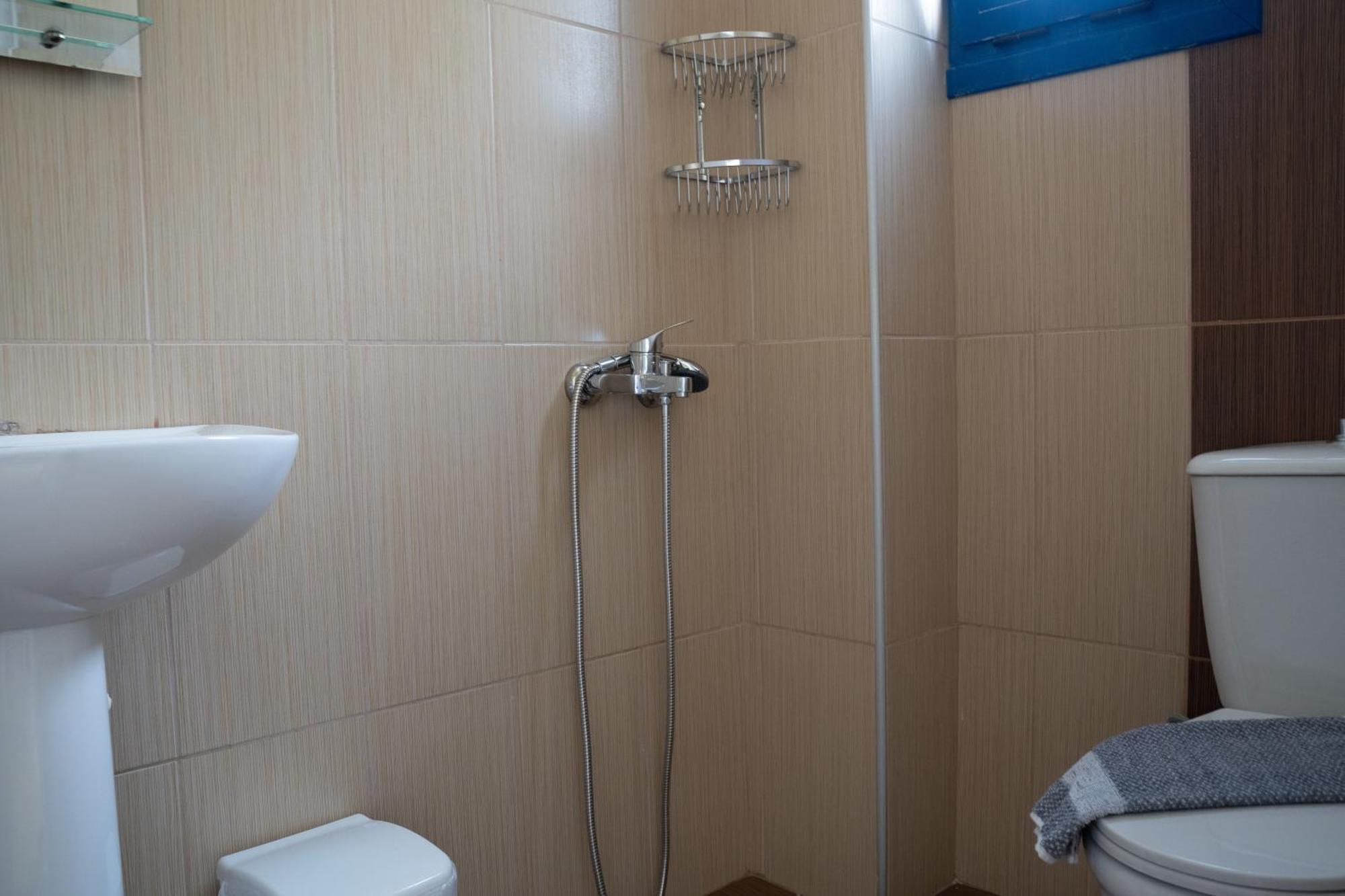 Giannis Rooms 아기아 루멜리 외부 사진